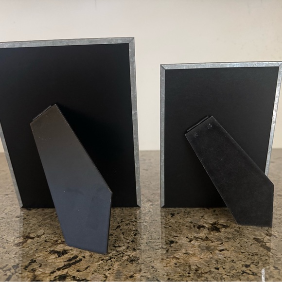 Galvanized Metal Picture Frame Set - Picture 4 of 4